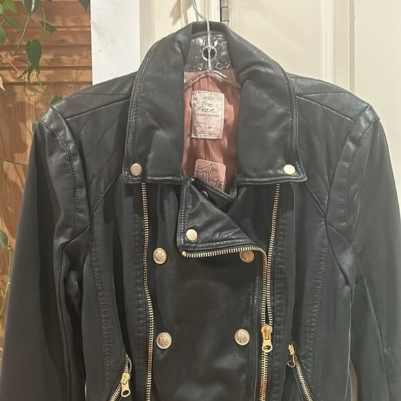 🎀 NEW FREE PEOPLE faux leather Melrose Vegan Moto Jacket medium - Picture 5 of 16